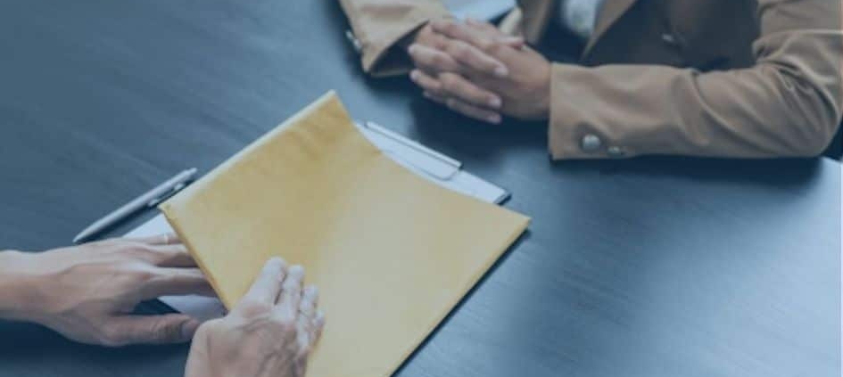 Documents de fin de contrat : Quelles pièces fournir et que doivent-elles contenir ?